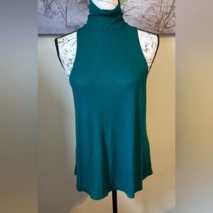 Intimately Free People forest green sleeveless turtleneck tank top, size small